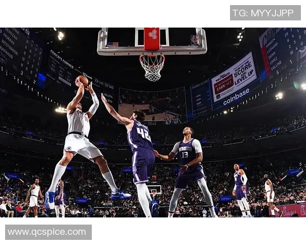 布鲁克洛佩斯：从NBA巨星到篮球战术的变革者之路